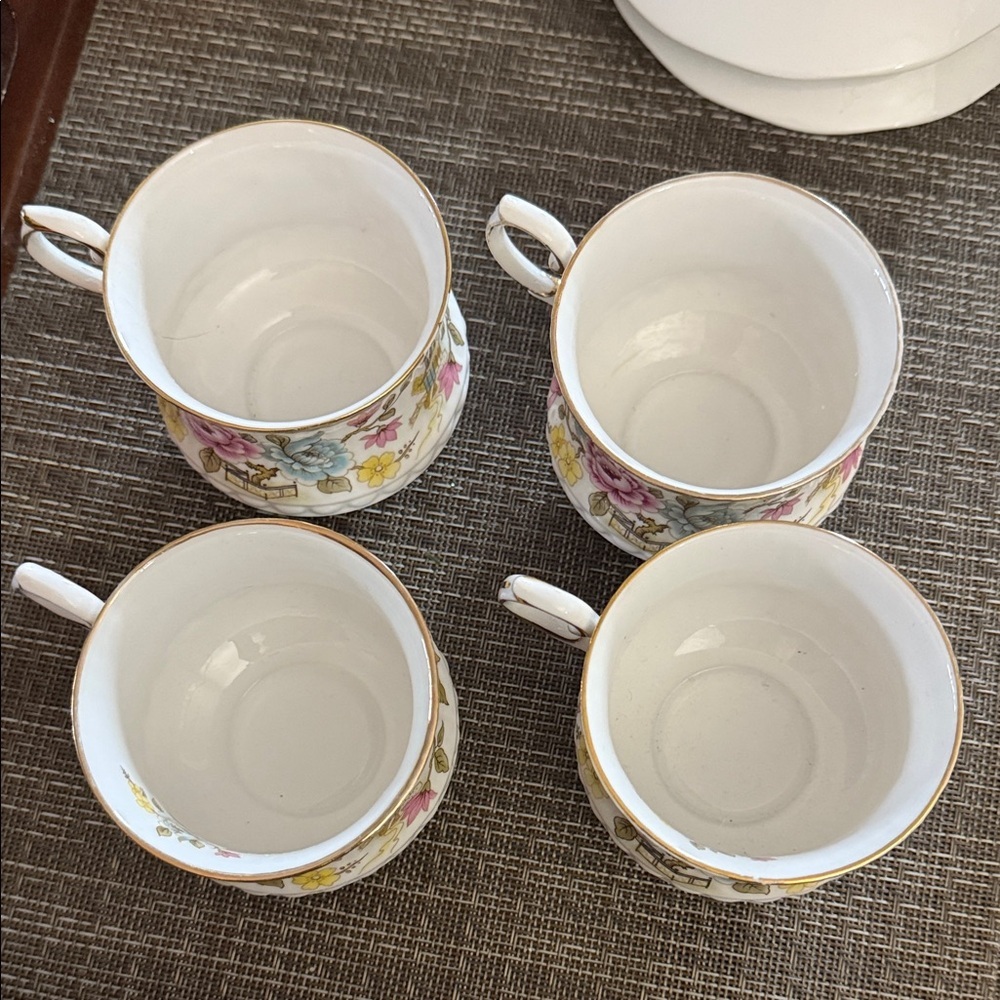 Queen’s Cathay Rosina China Co. Ltd. Fine Bone China Tea Cup & Saucer Set of 4 - Picture 13 of 13